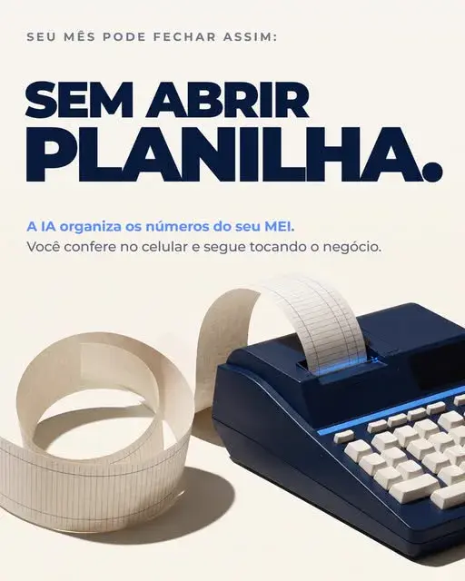 Peça creme da Wavern com o título 'Sem abrir planilha' em azul-marinho, sobre a fotografia de uma calculadora de bobina antiga com a fita de papel enrolada.